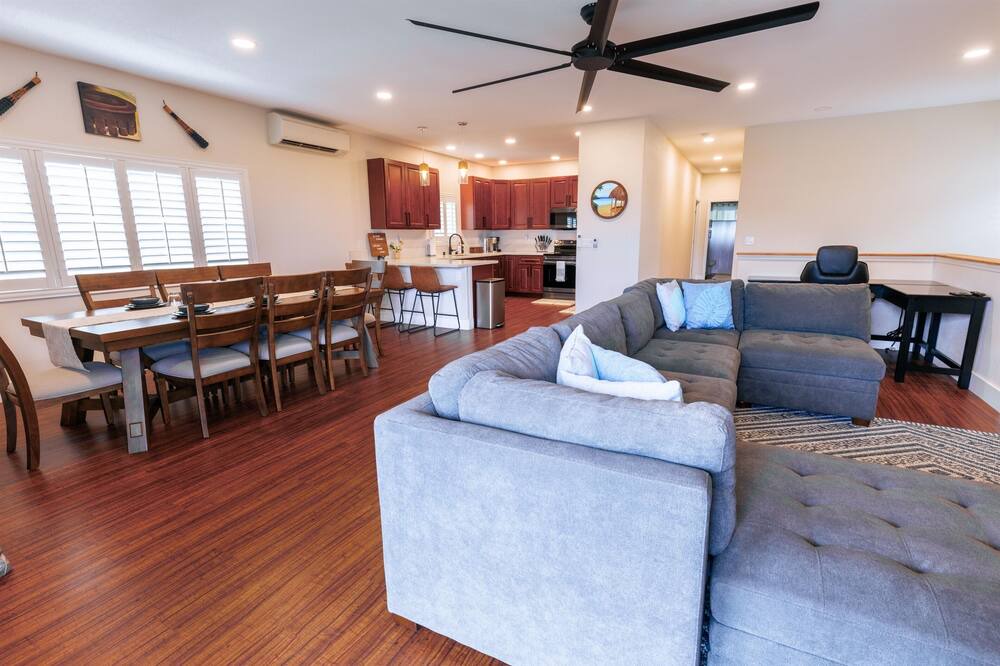 Photo of Livingroom in Ka'a'awa
