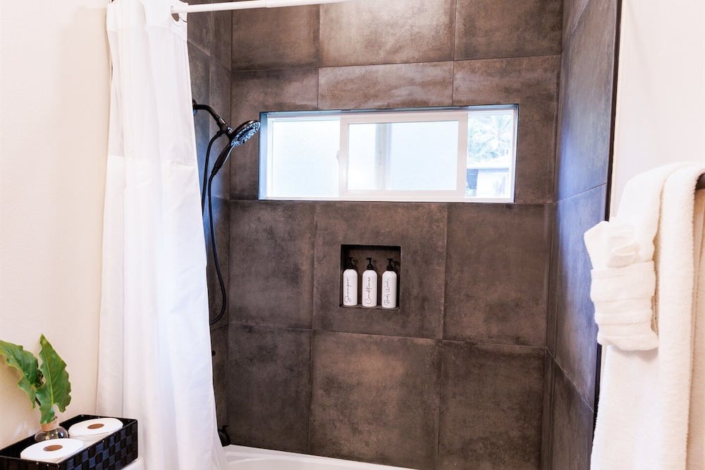 Photo of Bathroom in Windward Coast