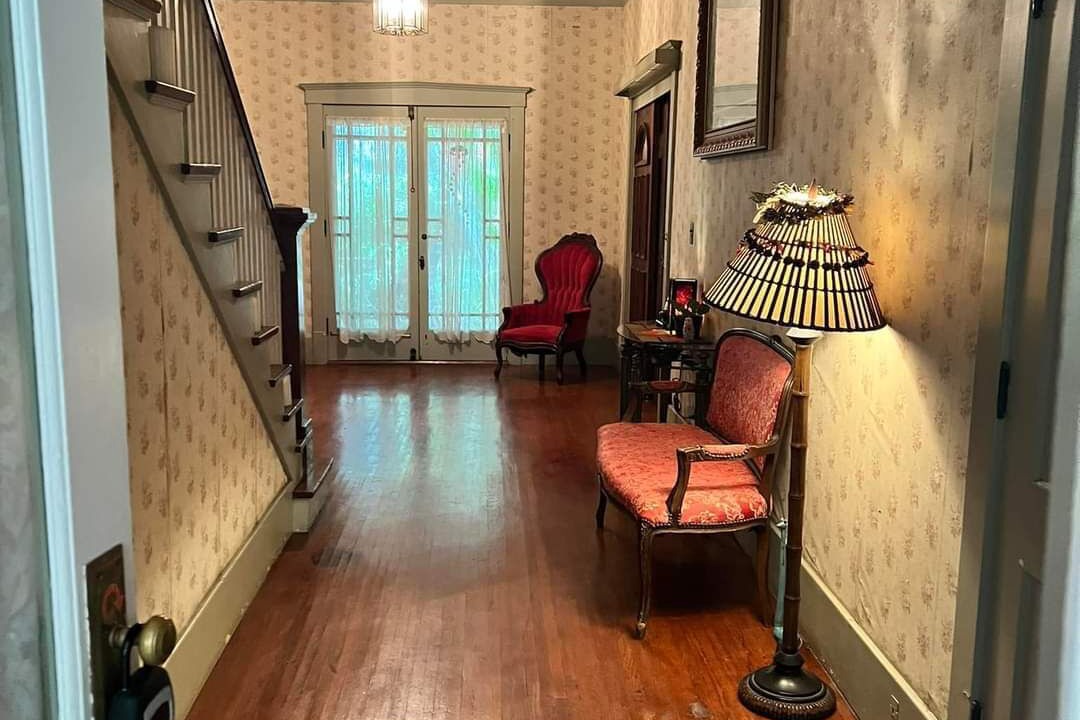Photo of Livingroom in Manoa
