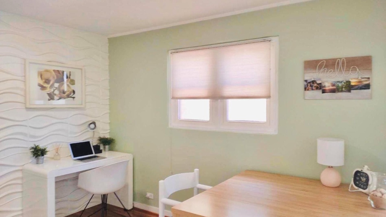 Photo of Livingroom in Waikiki
