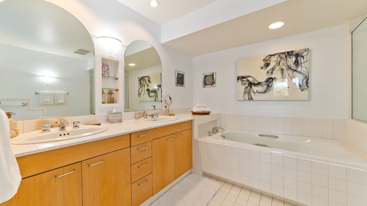 Photo of Bathroom in Waikoloa
