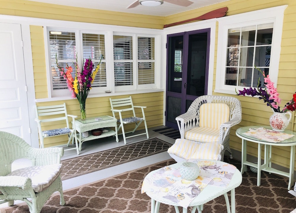 Photo of Patio Balcony in Chautauqua