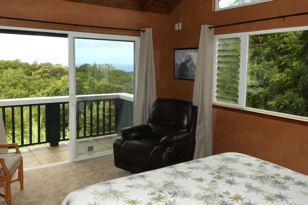 Photo of Bedroom in Pauwela