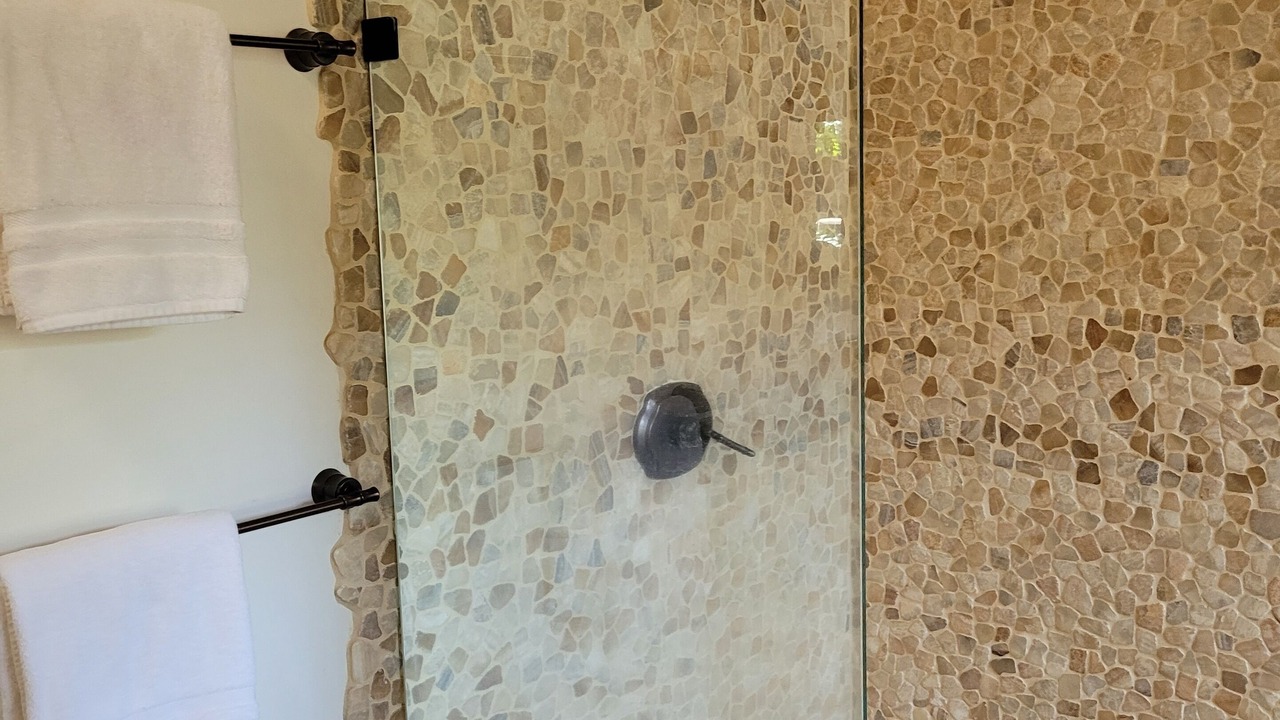 Photo of Bathroom in Waialee