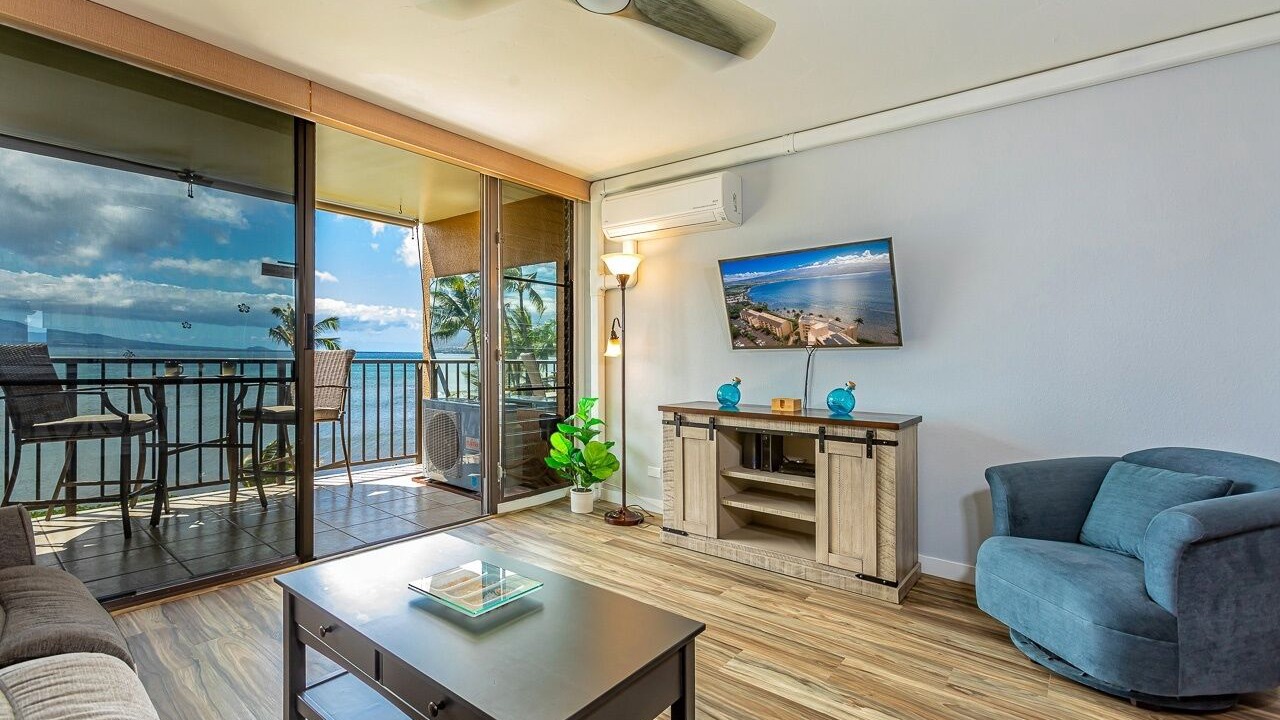 Photo of Livingroom in Maalaea