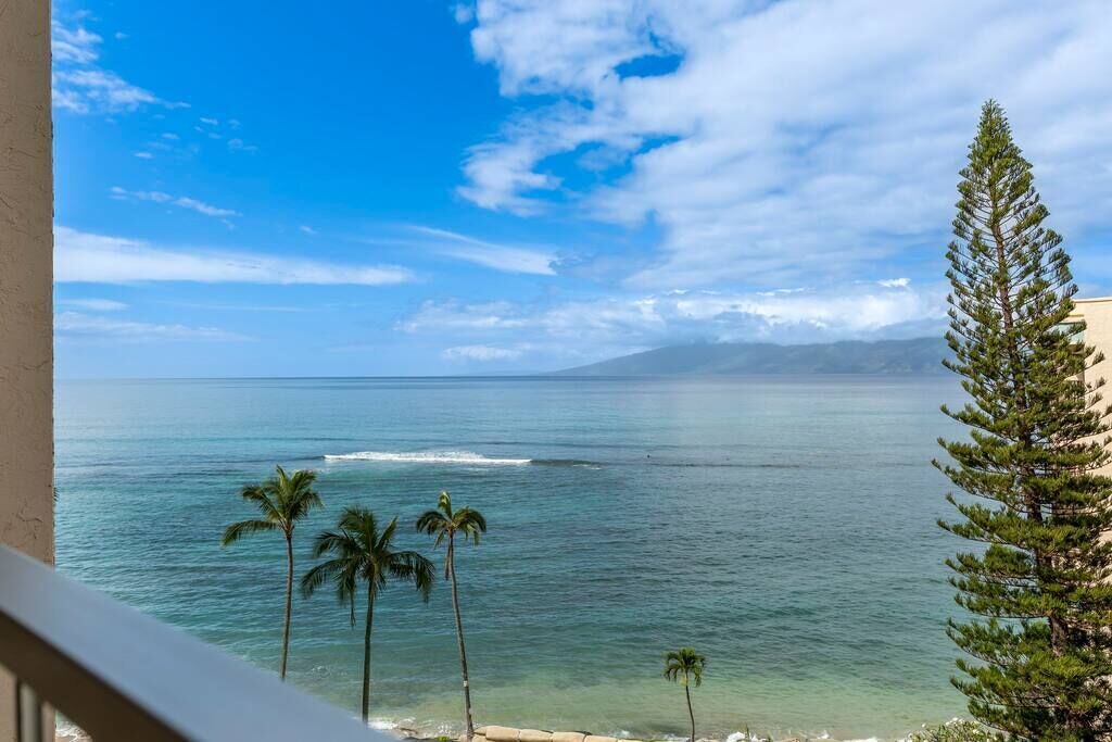 Photo of Others in Kahana