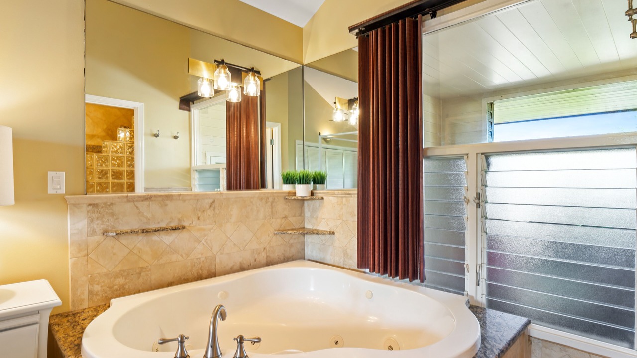 Photo of Bathroom in Kapaa