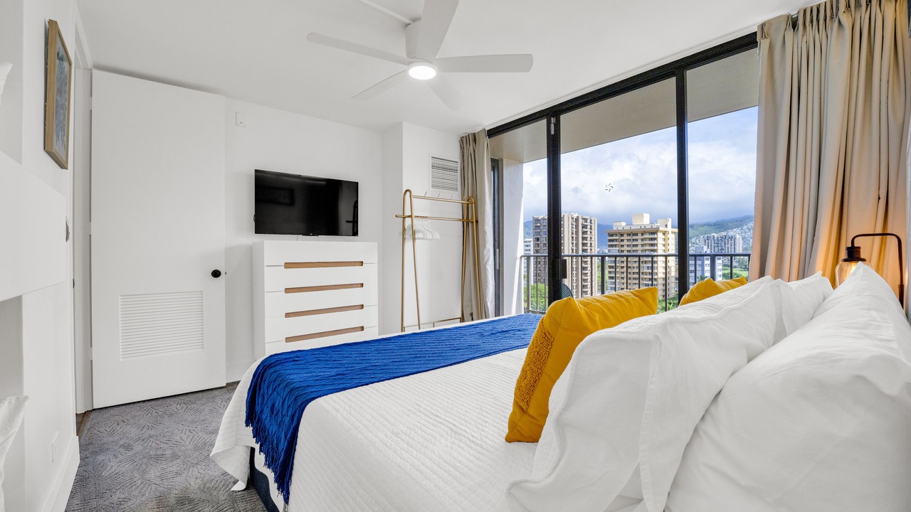 Photo of Bedroom in Waikiki