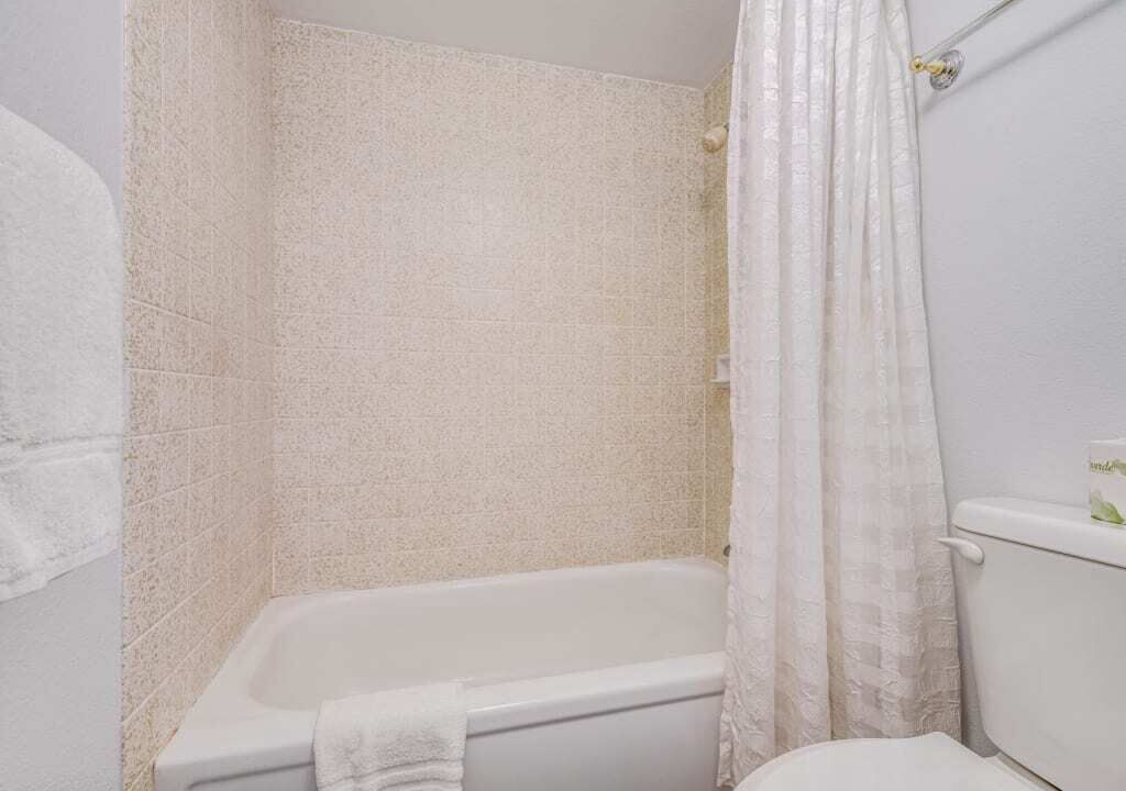 Photo of Bathroom in Kaunakakai