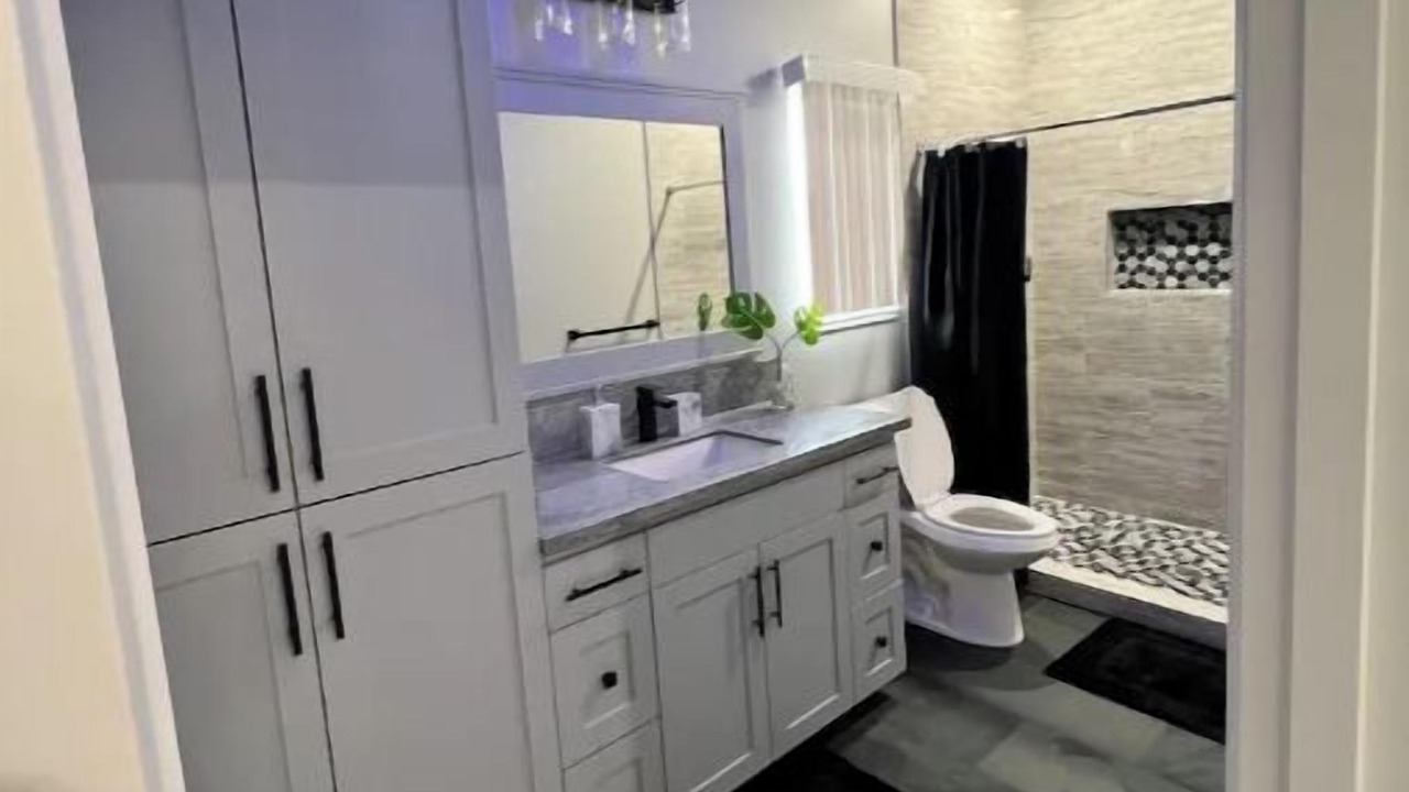 Photo of Bathroom in Keaau