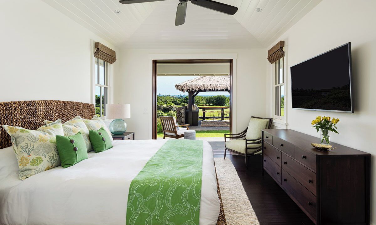 Photo of Bedroom in Poipu