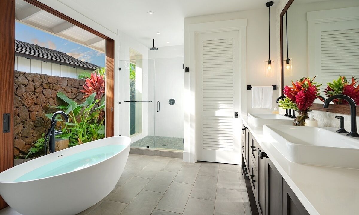 Photo of Bathroom in Poipu