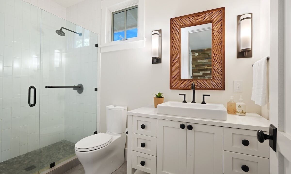 Photo of Bathroom in Poipu