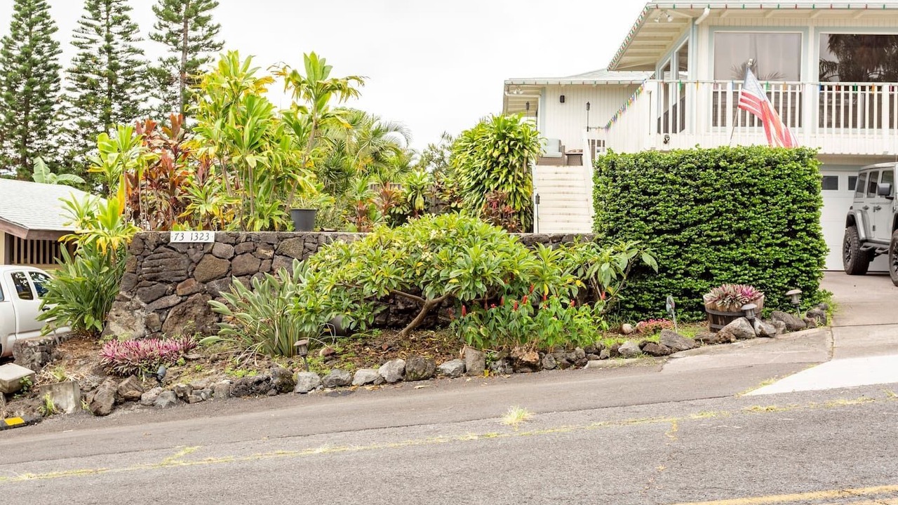 Photo of Others in Kona Palisades