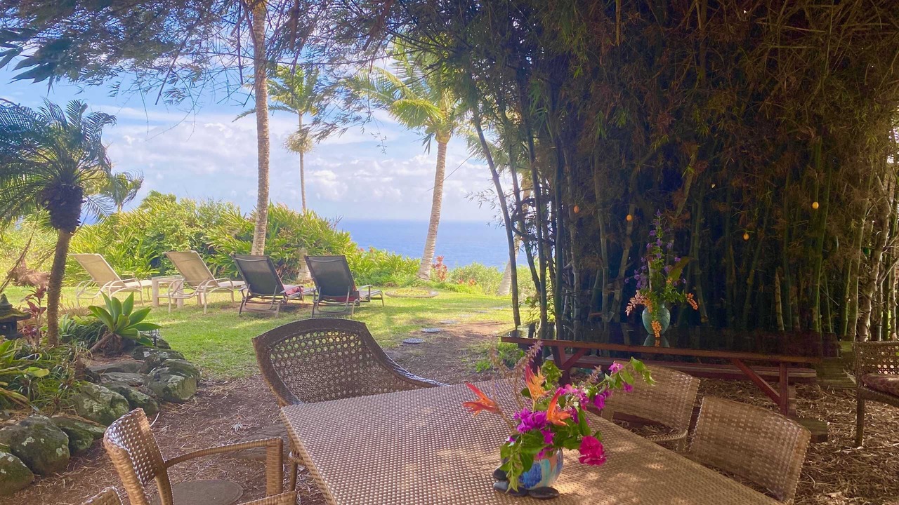 Photo of Outdoor in Haiku