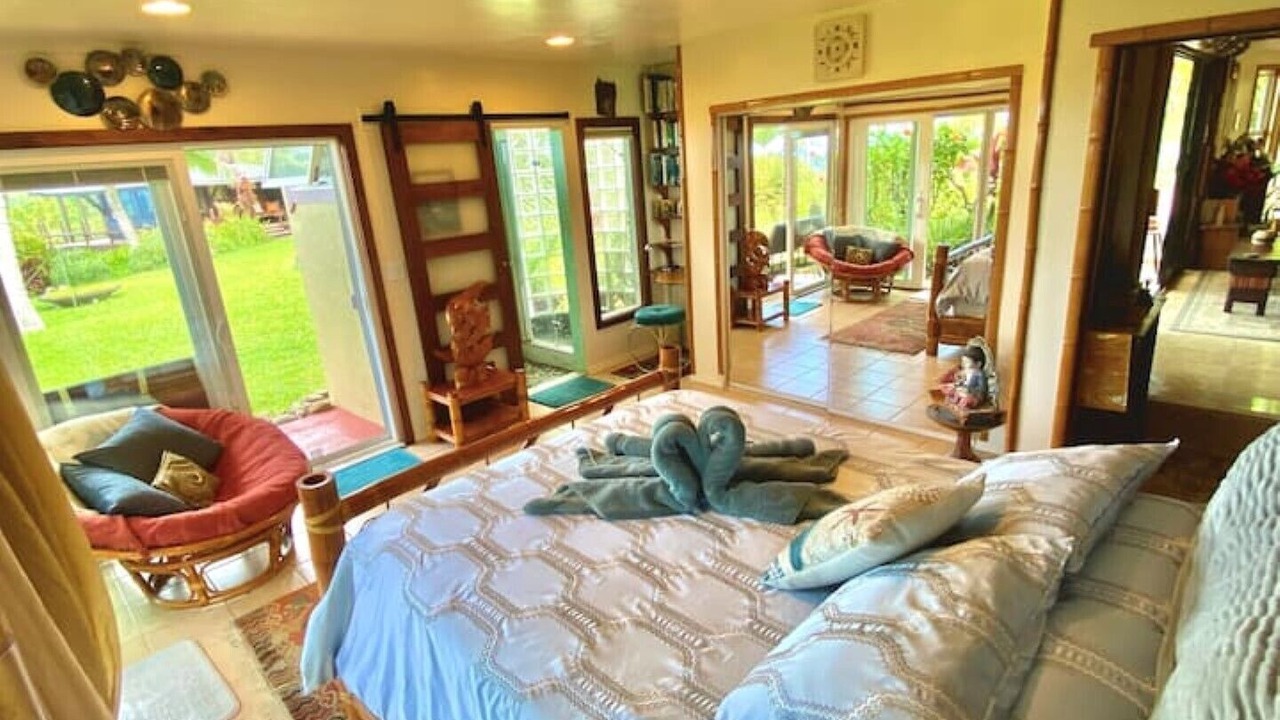 Photo of Bedroom in Haiku
