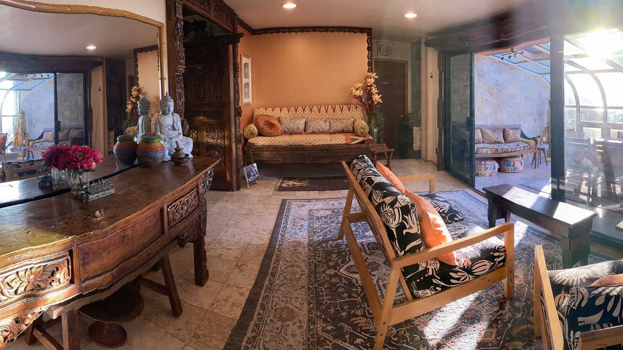 Photo of Bedroom in Haiku