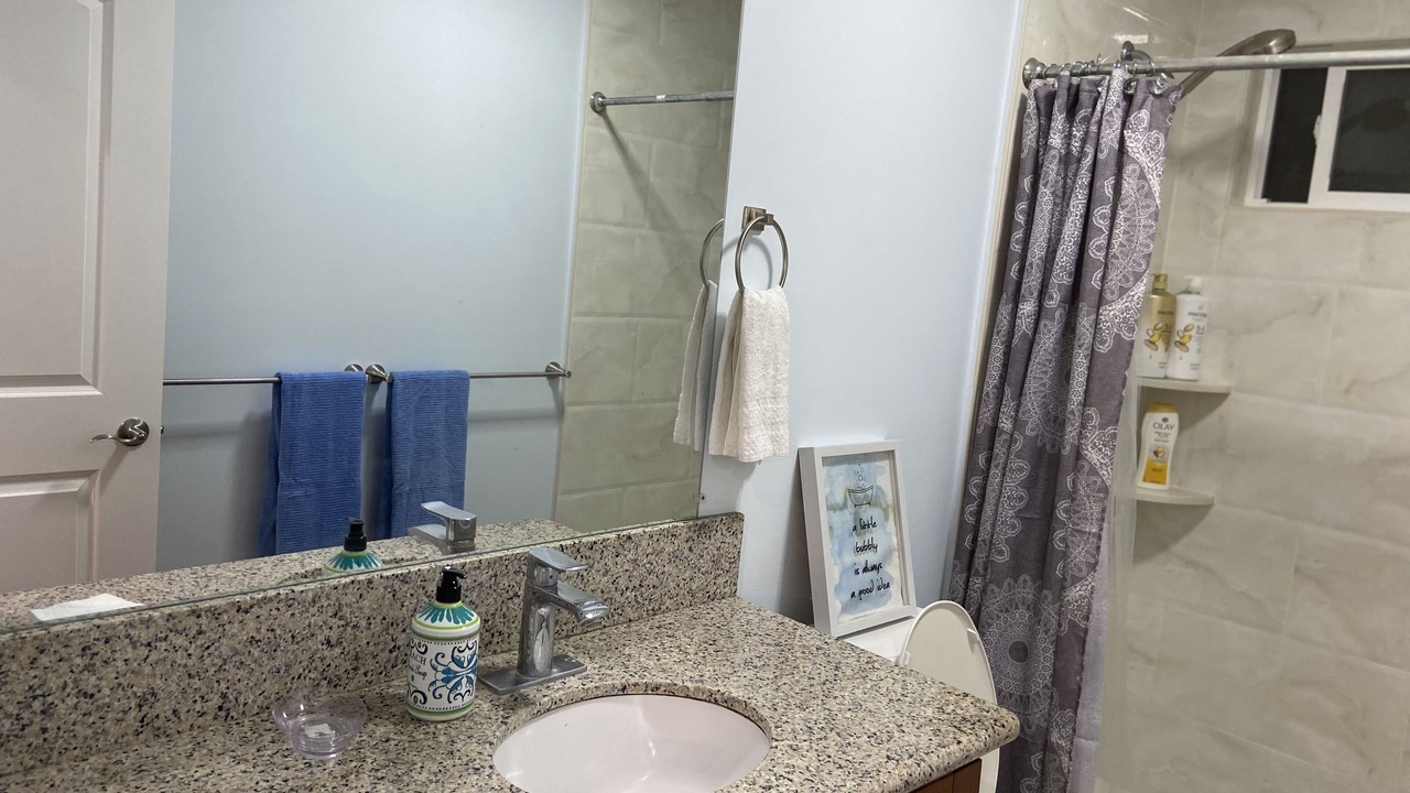 Photo of Bathroom in Liliha - Kapalama