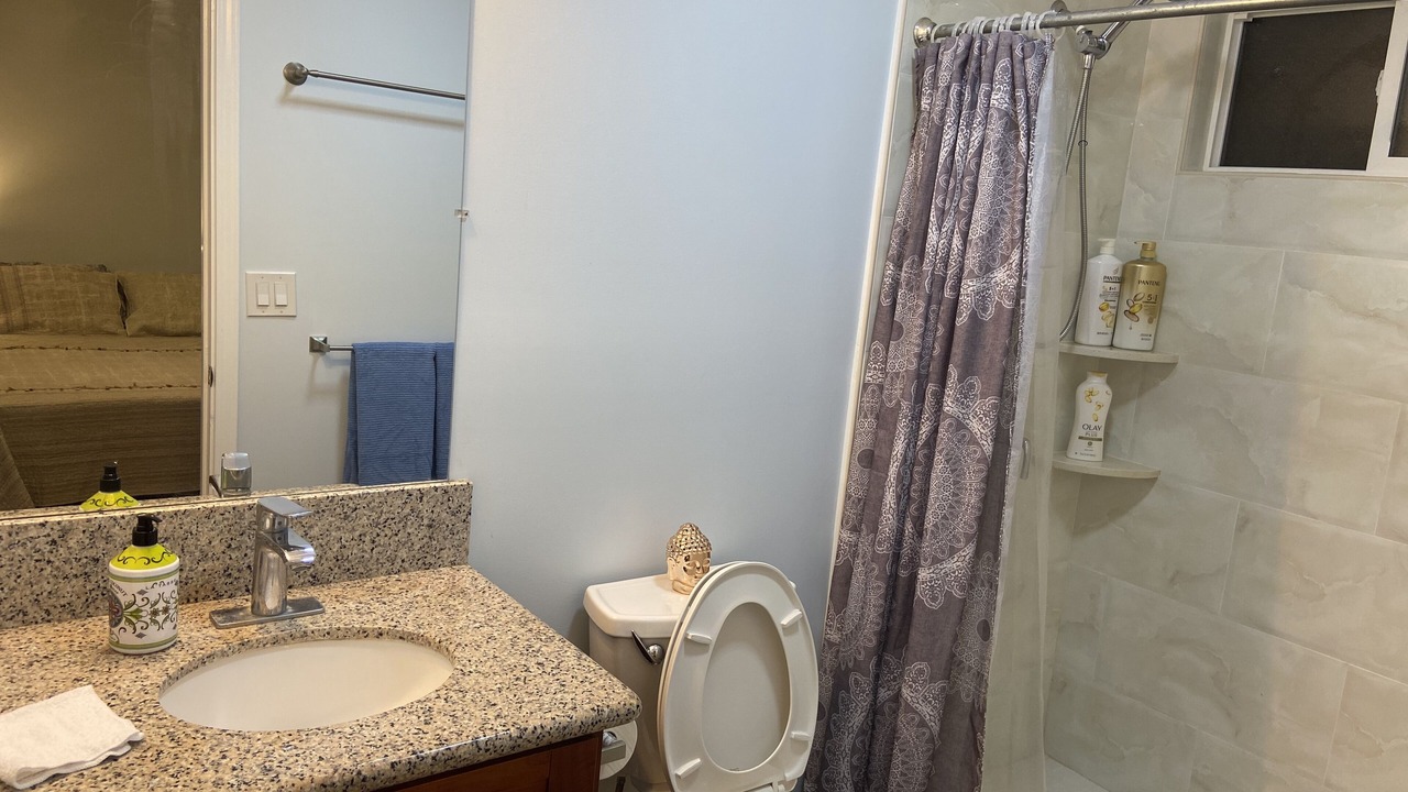 Photo of Bathroom in Liliha - Kapalama