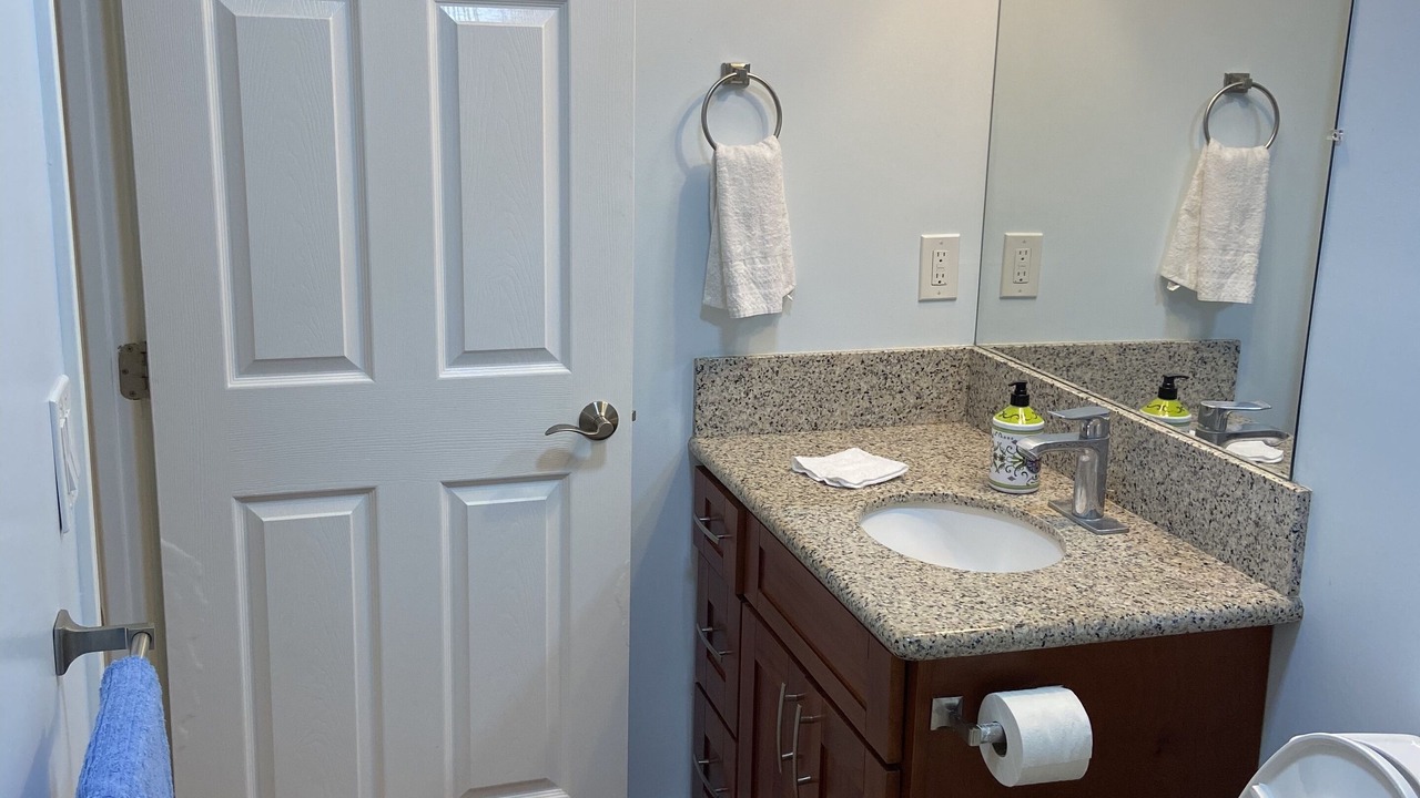 Photo of Bathroom in Liliha - Kapalama