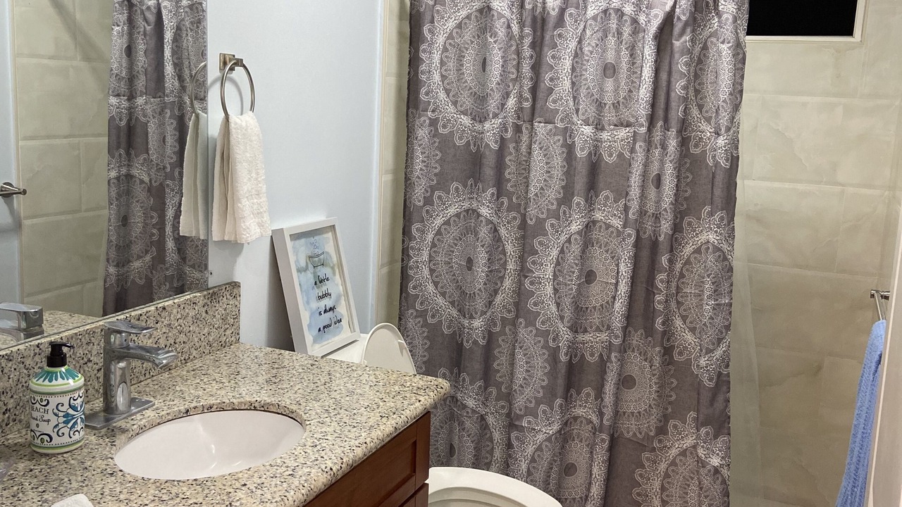 Photo of Bathroom in Liliha - Kapalama