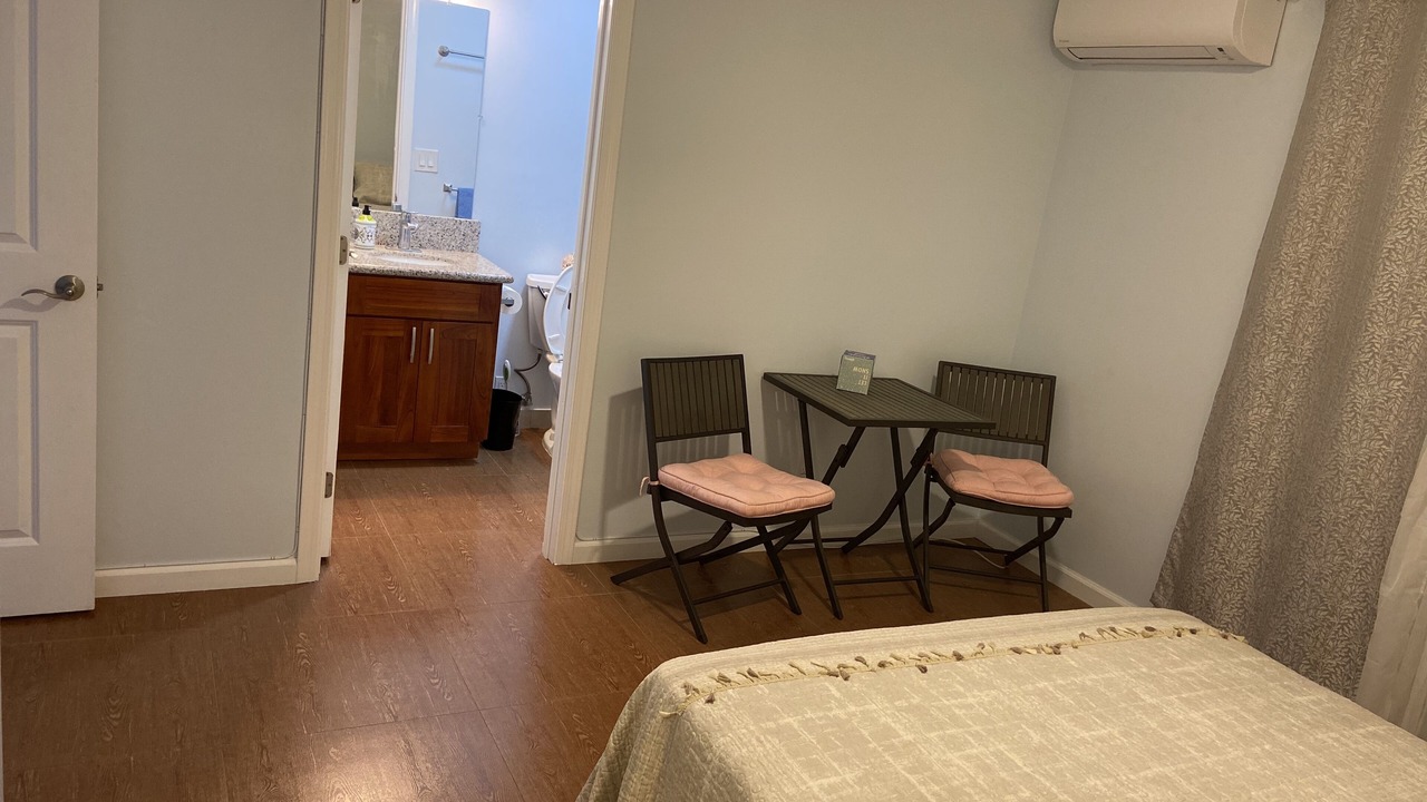 Photo of Bedroom in Liliha - Kapalama
