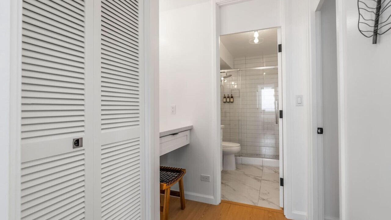 Photo of Bathroom in Waikiki