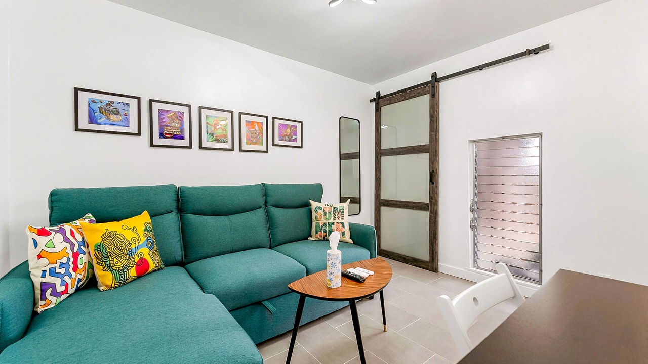 Photo of Livingroom in Hawaii Kai