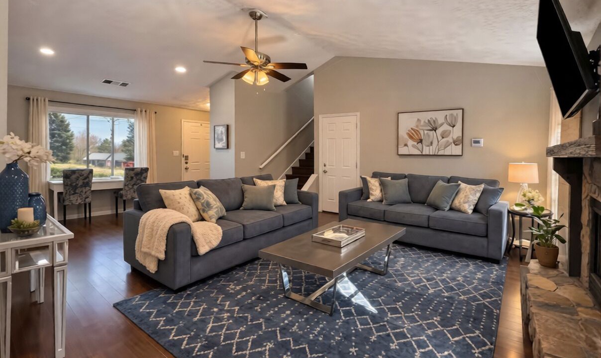 Photo of Livingroom in Tucker