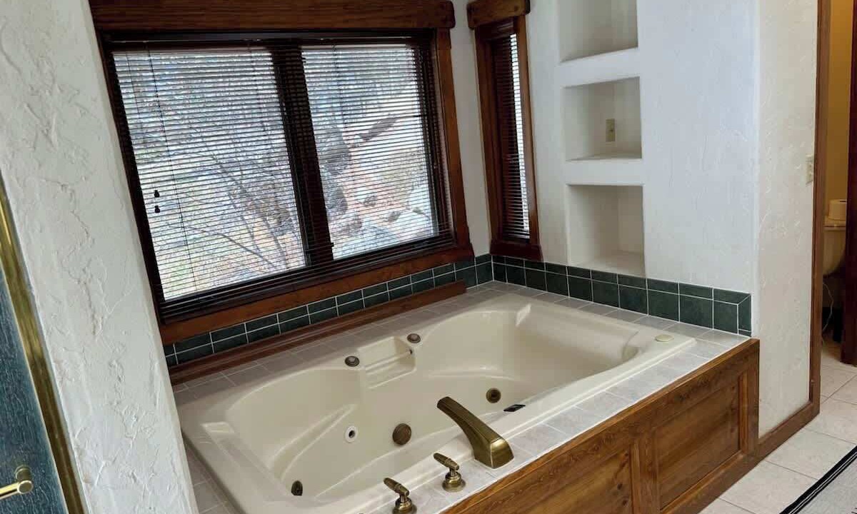 Photo of Bathroom in Woodland Park