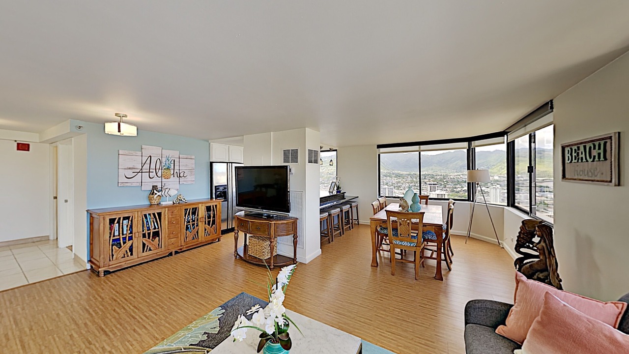 Photo of Livingroom in McCully - Moiliili