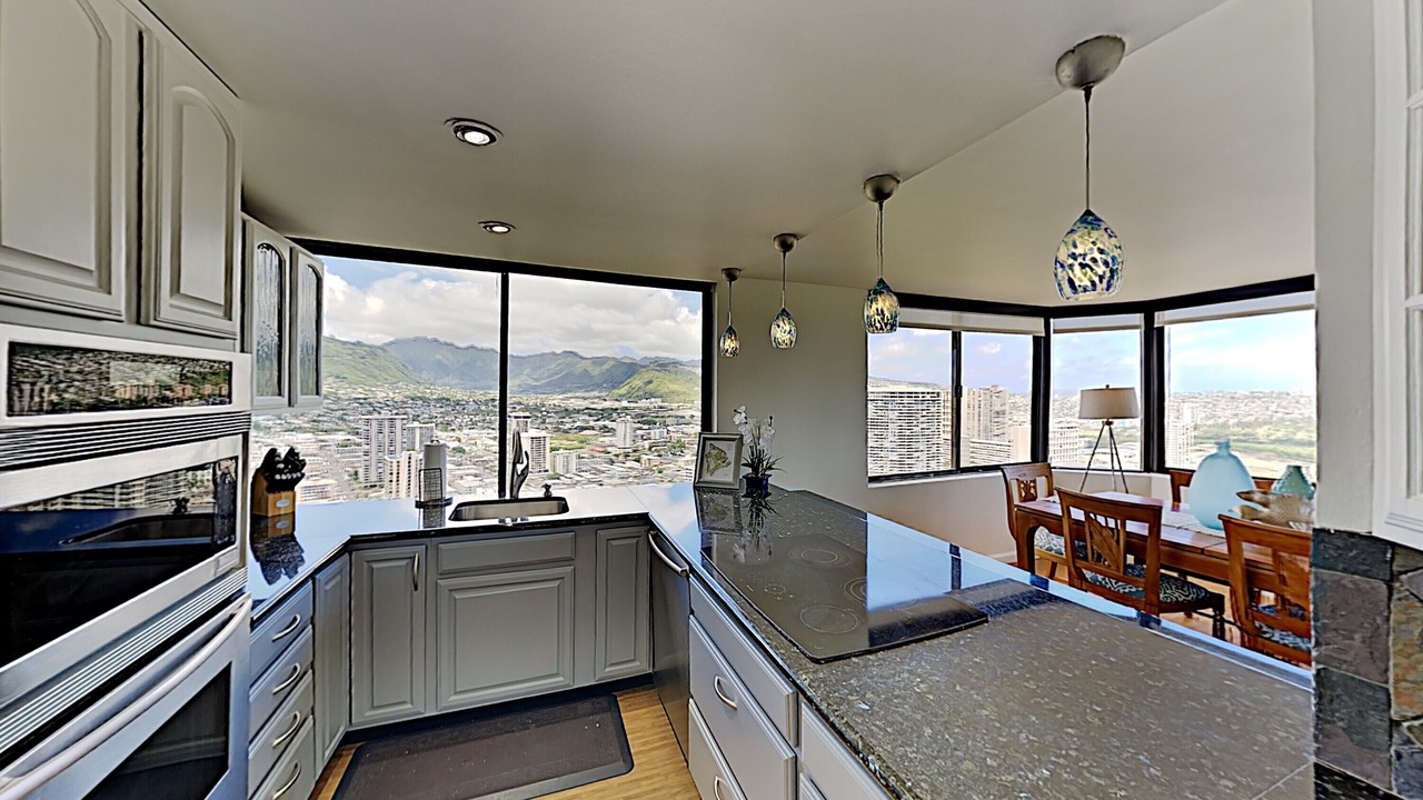 Photo of Kitchen in McCully - Moiliili