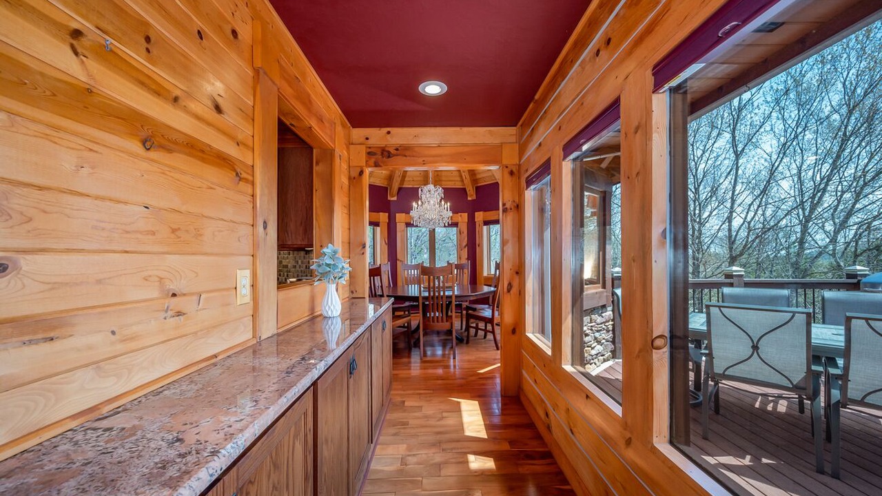 Photo of Bedroom in Laurel Lakes
