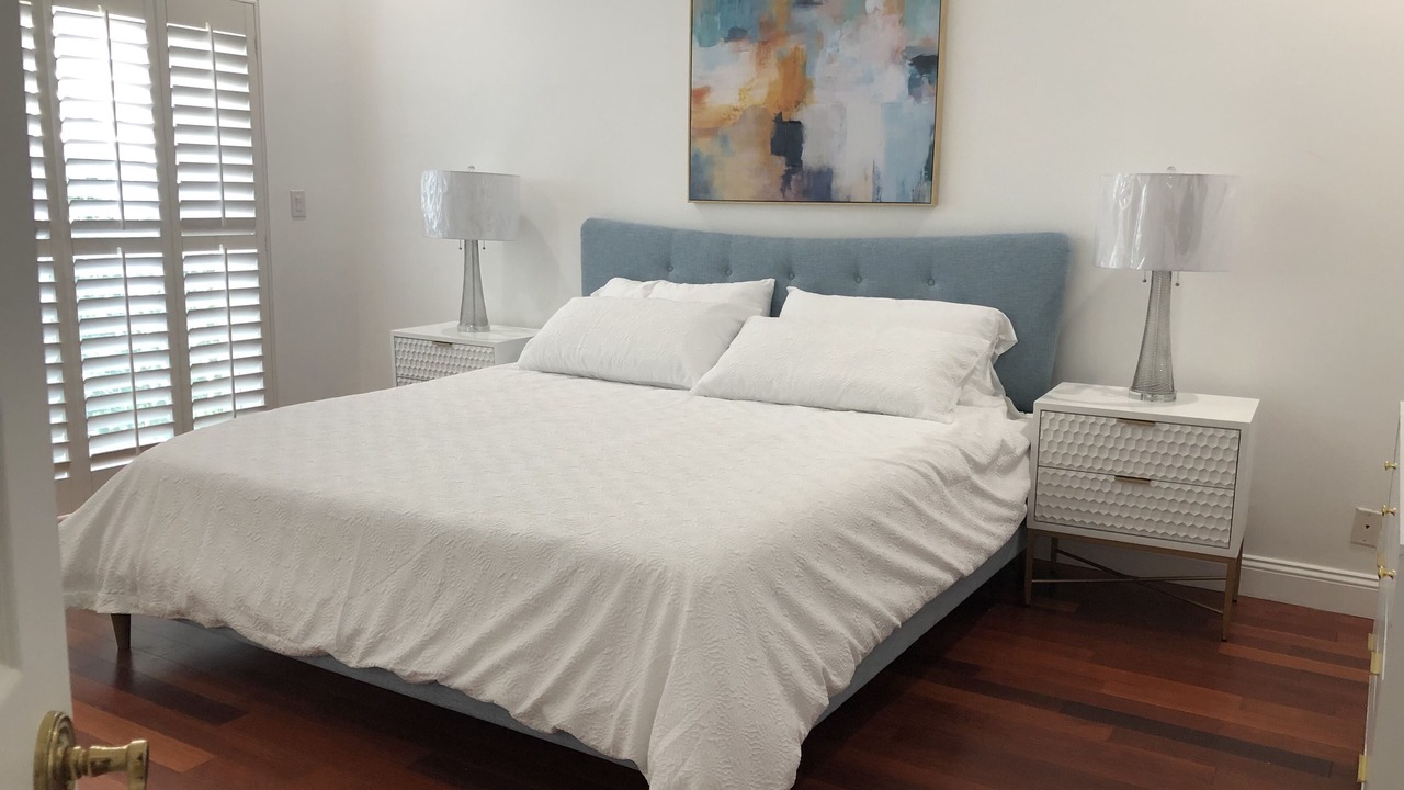 Photo of Bedroom in Pico - Robertson