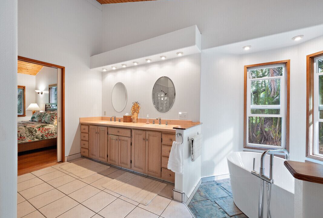 Photo of Bathroom in Keaau