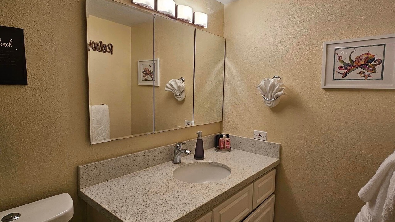 Photo of Bathroom in Maalaea