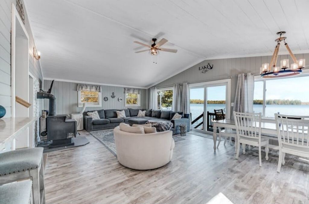 Photo of Livingroom in East Corinth