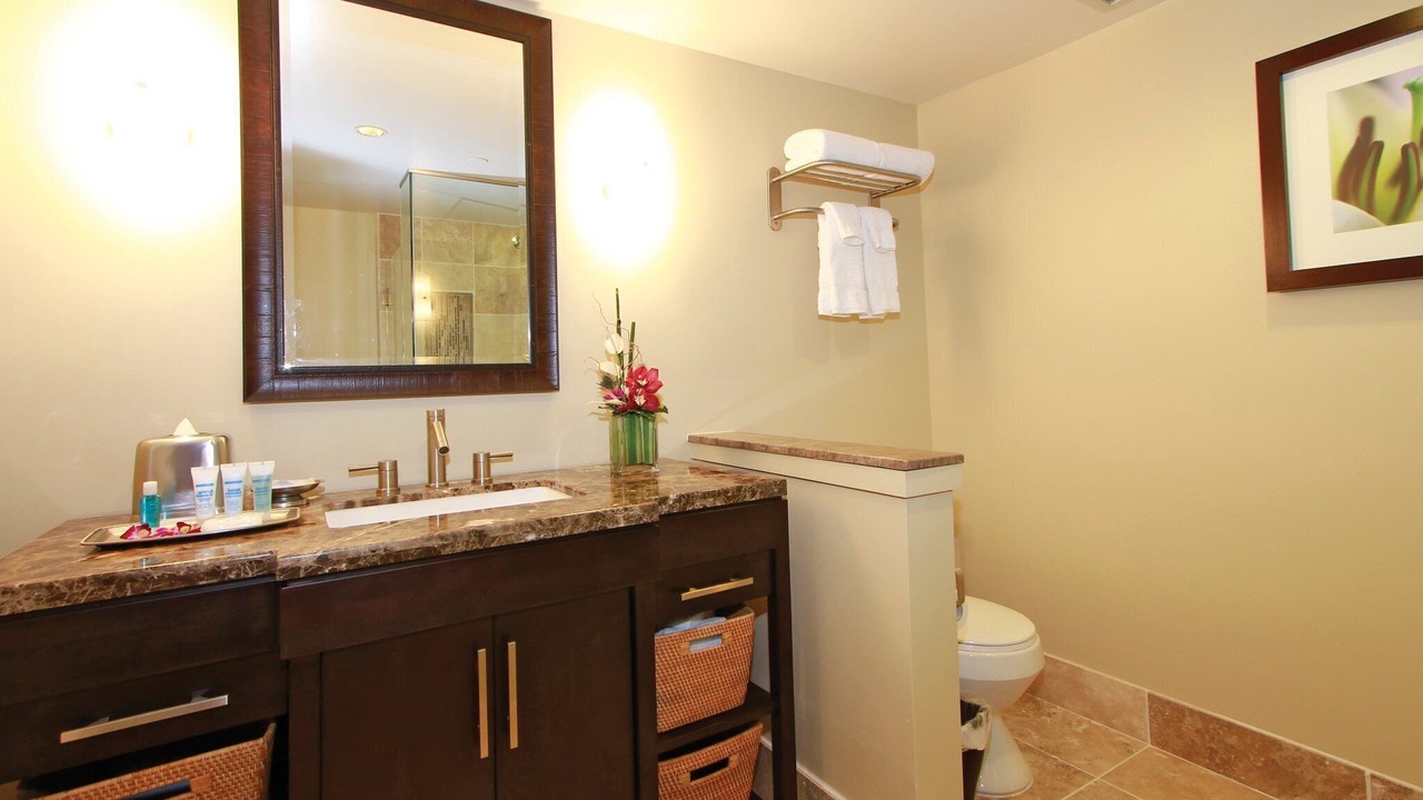 Photo of Bathroom in McCully - Moiliili