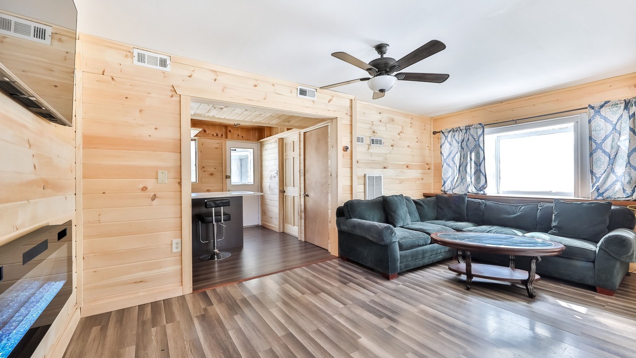 Photo of Livingroom in Tannersville