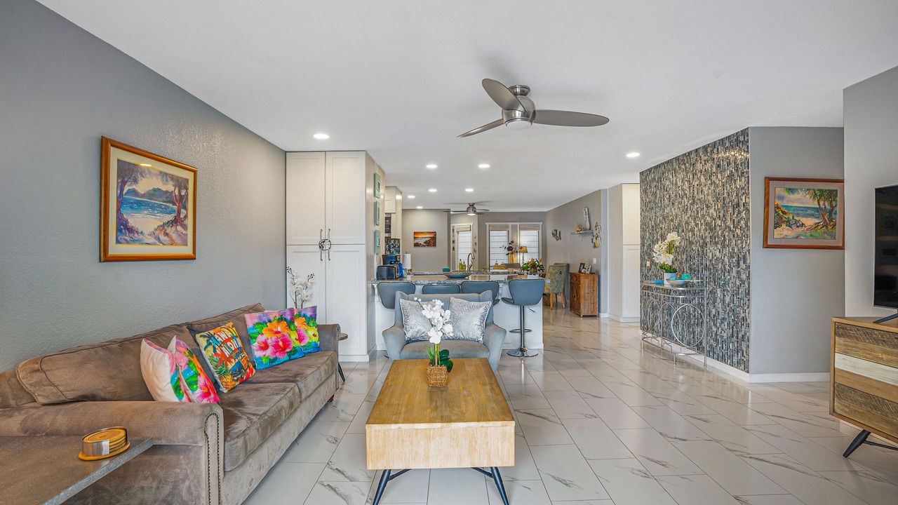 Photo of Livingroom in Poipu