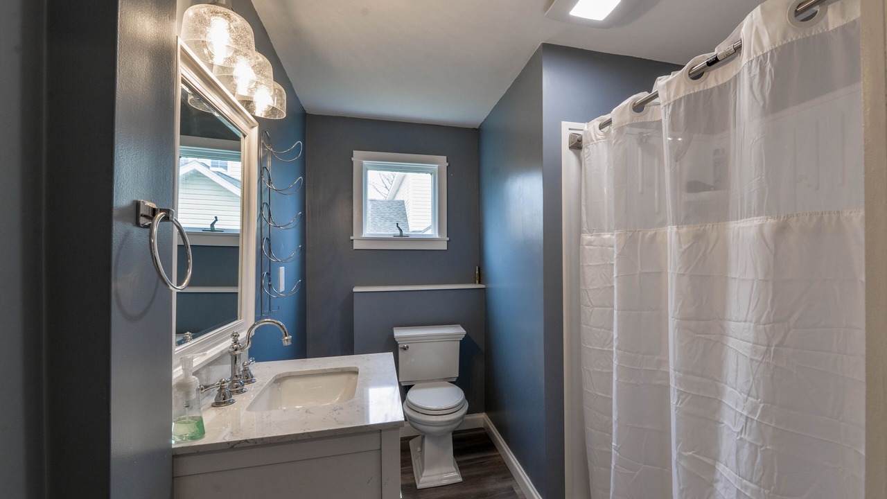 Photo of Bathroom in Romulus