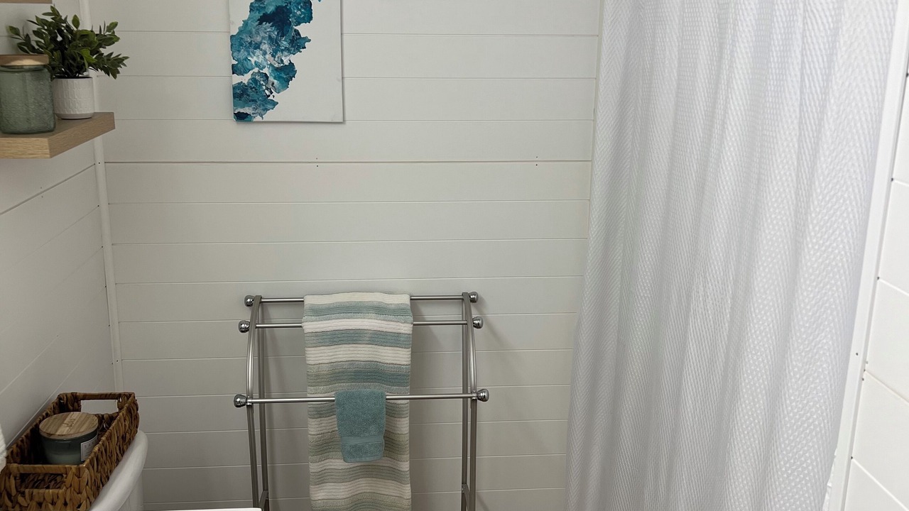 Photo of Bathroom in Caine Woods