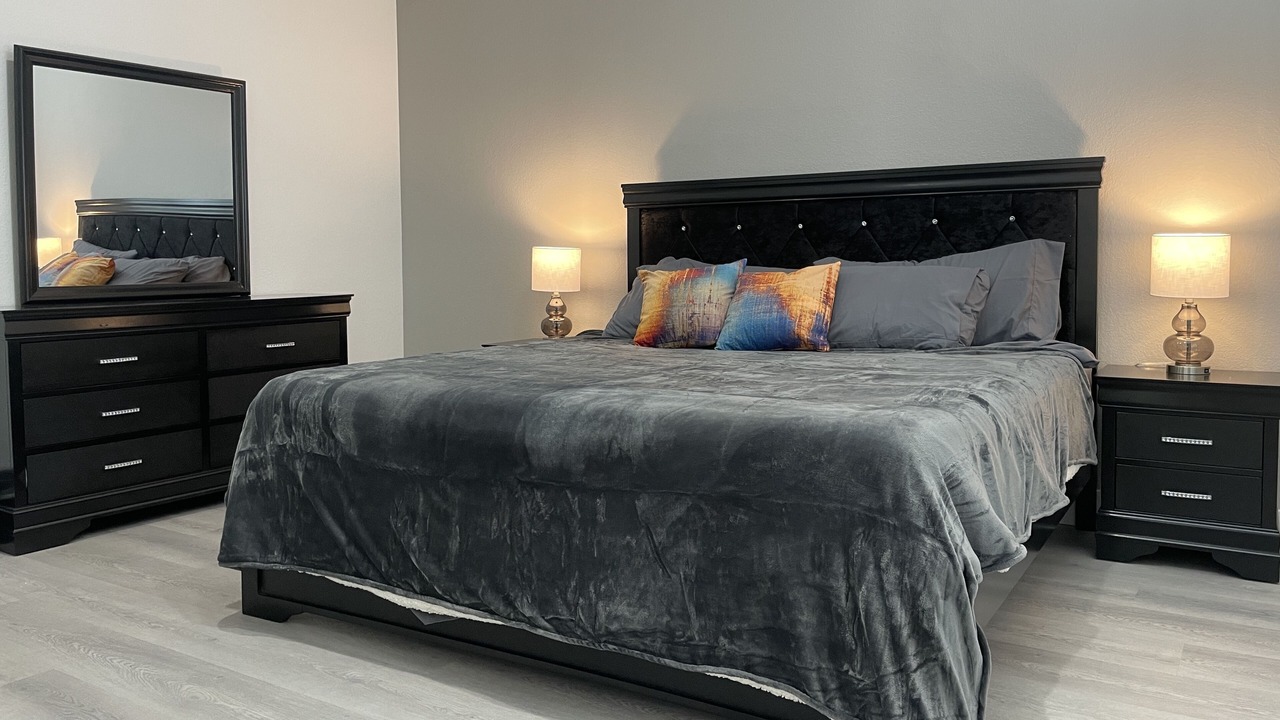 Photo of Bedroom in Spring Valley