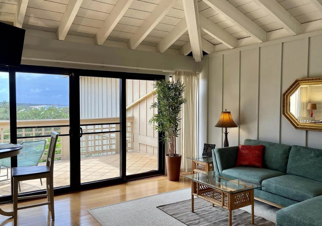 Photo of Livingroom in Maunaloa