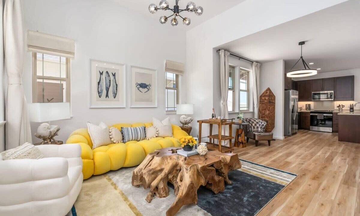 Photo of Livingroom in Makaha Valley