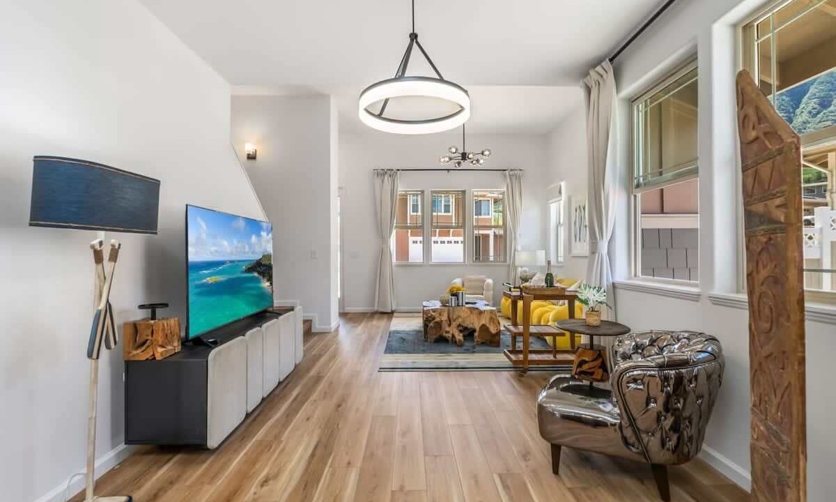 Photo of Livingroom in Makaha Valley