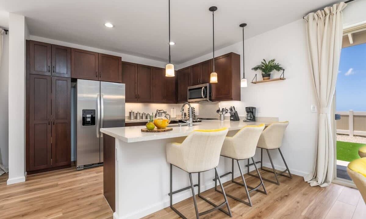 Photo of Kitchen in Makaha Valley