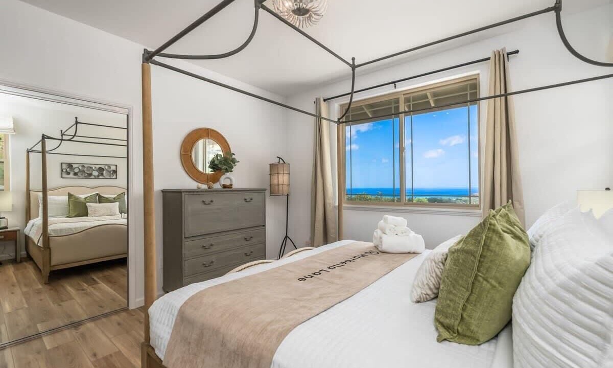Photo of Bedroom in Makaha Valley