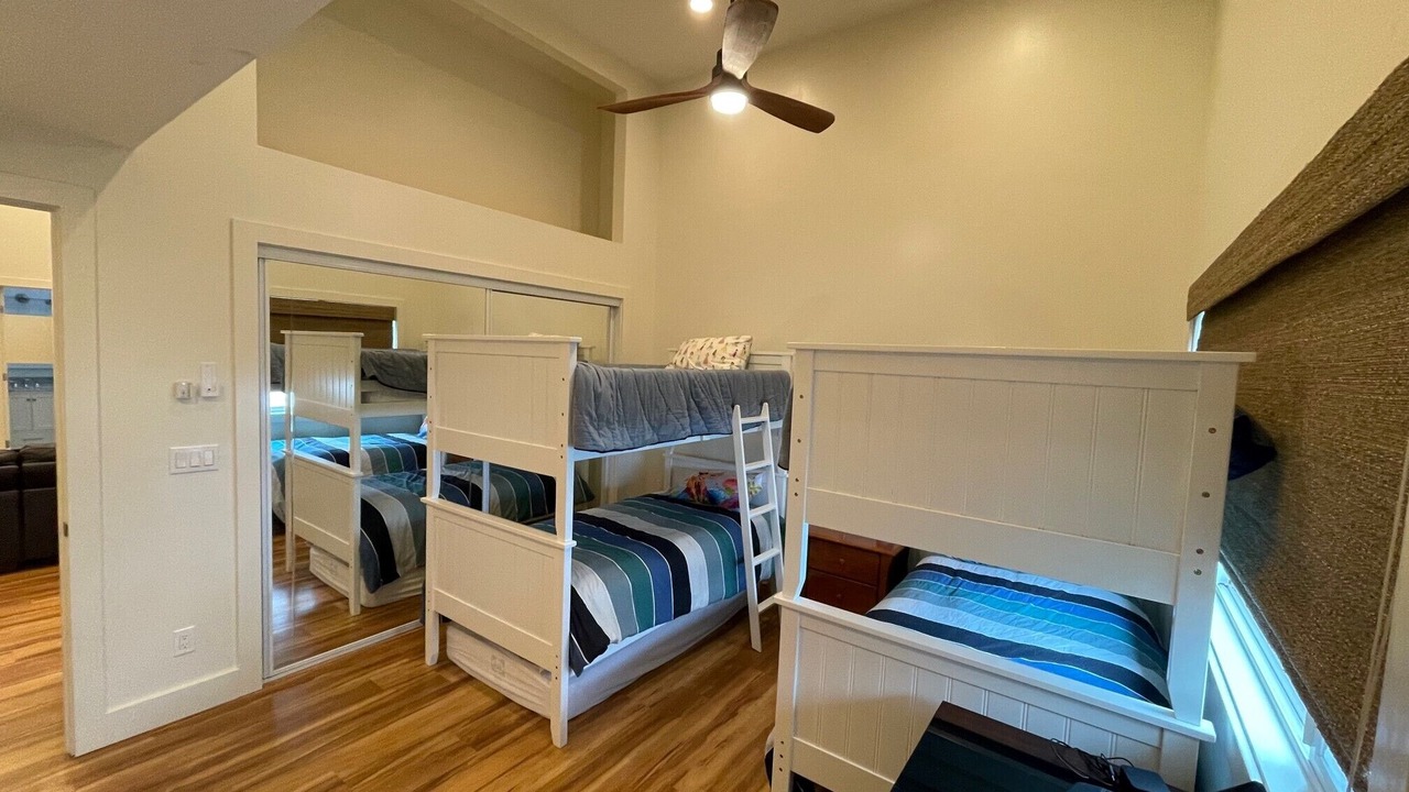 Photo of Bedroom in Mokuleia