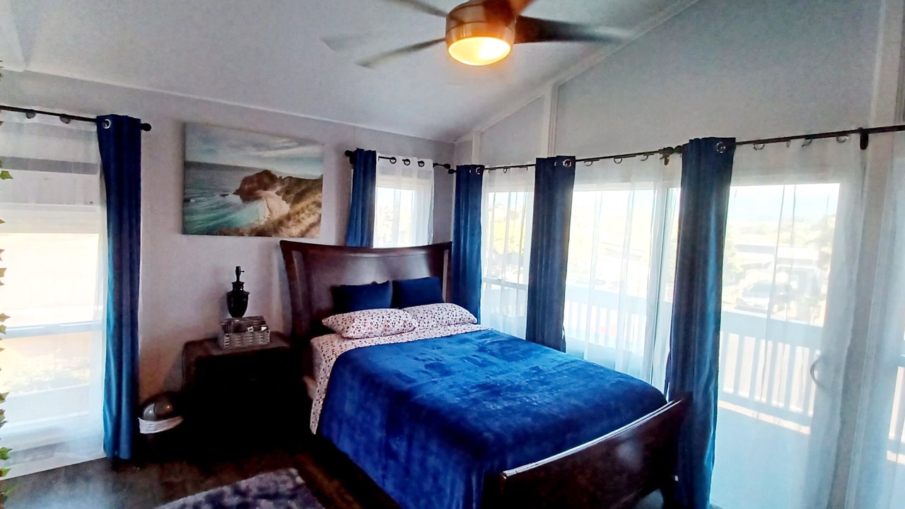 Photo of Bedroom in Waialua